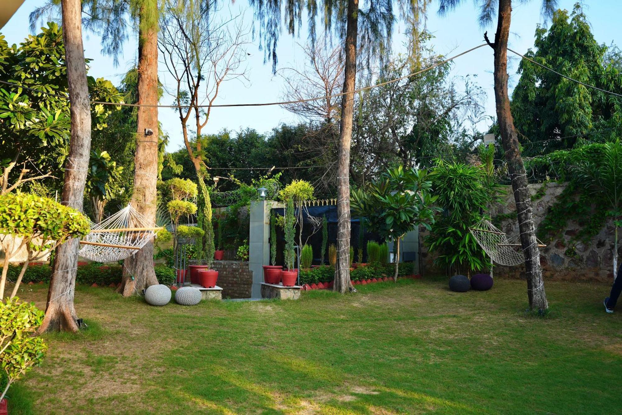 Вилла Farm The Retreat - With Private Pool Манесар Экстерьер фото